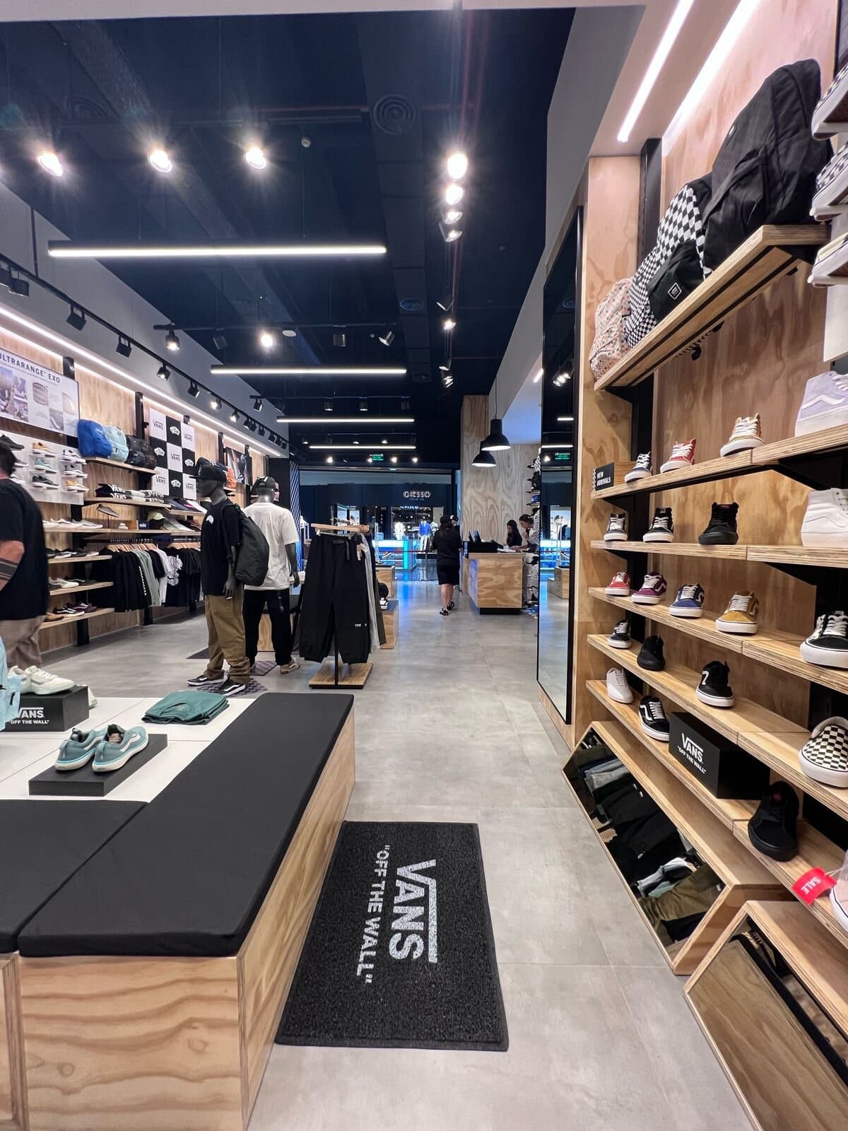 Vans Unicenter — 2.2