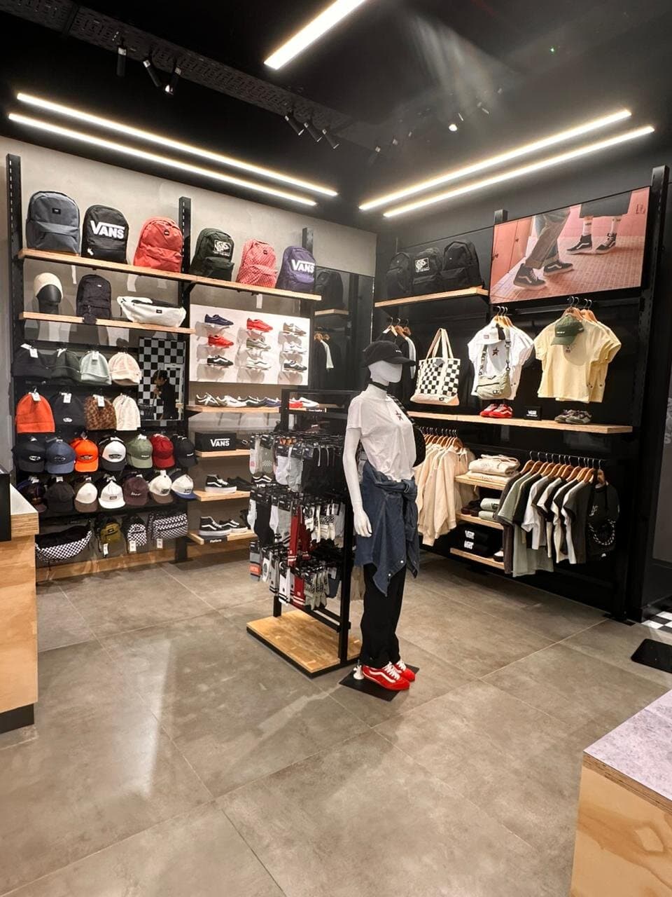 Vans Tucumán — 2.1